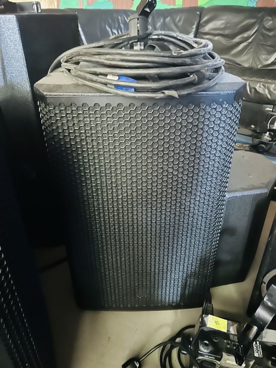 Amplificatori: Soundanlage mit 6 Boxen – Usato da Masein venduto da Vanilla96 1