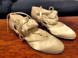 Chaussures de mariée blanc satiné Werner KERN / Brautschuhe
