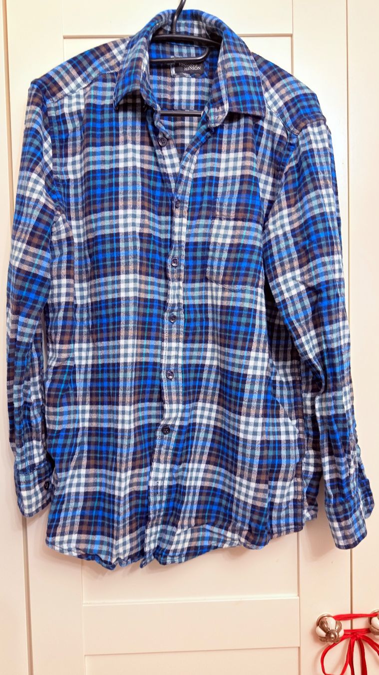 Blusen: • Kariertes Hemd / Bluse • – Gebraucht aus Basel von mendoza13