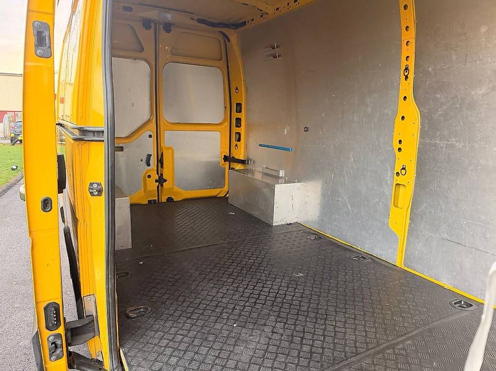 Nutzfahrzeuge: RENAULT MASTER 2.3  L3H2  2020 – Gebraucht aus Granges-Paccot von Fabinho88 7