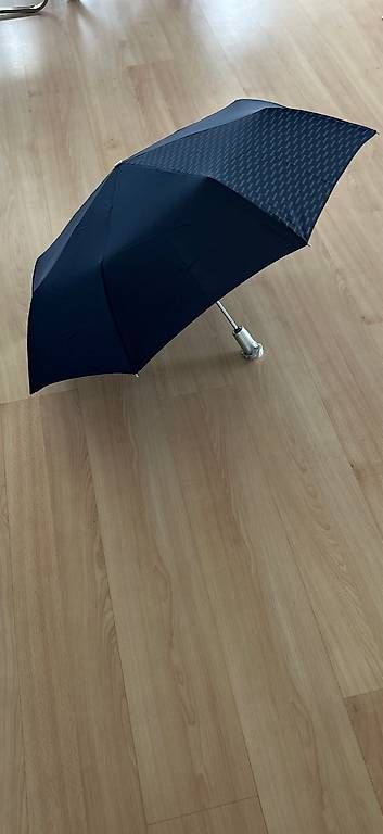 Regenschirme: Knirps  – Gebraucht aus Stans von Fourcats