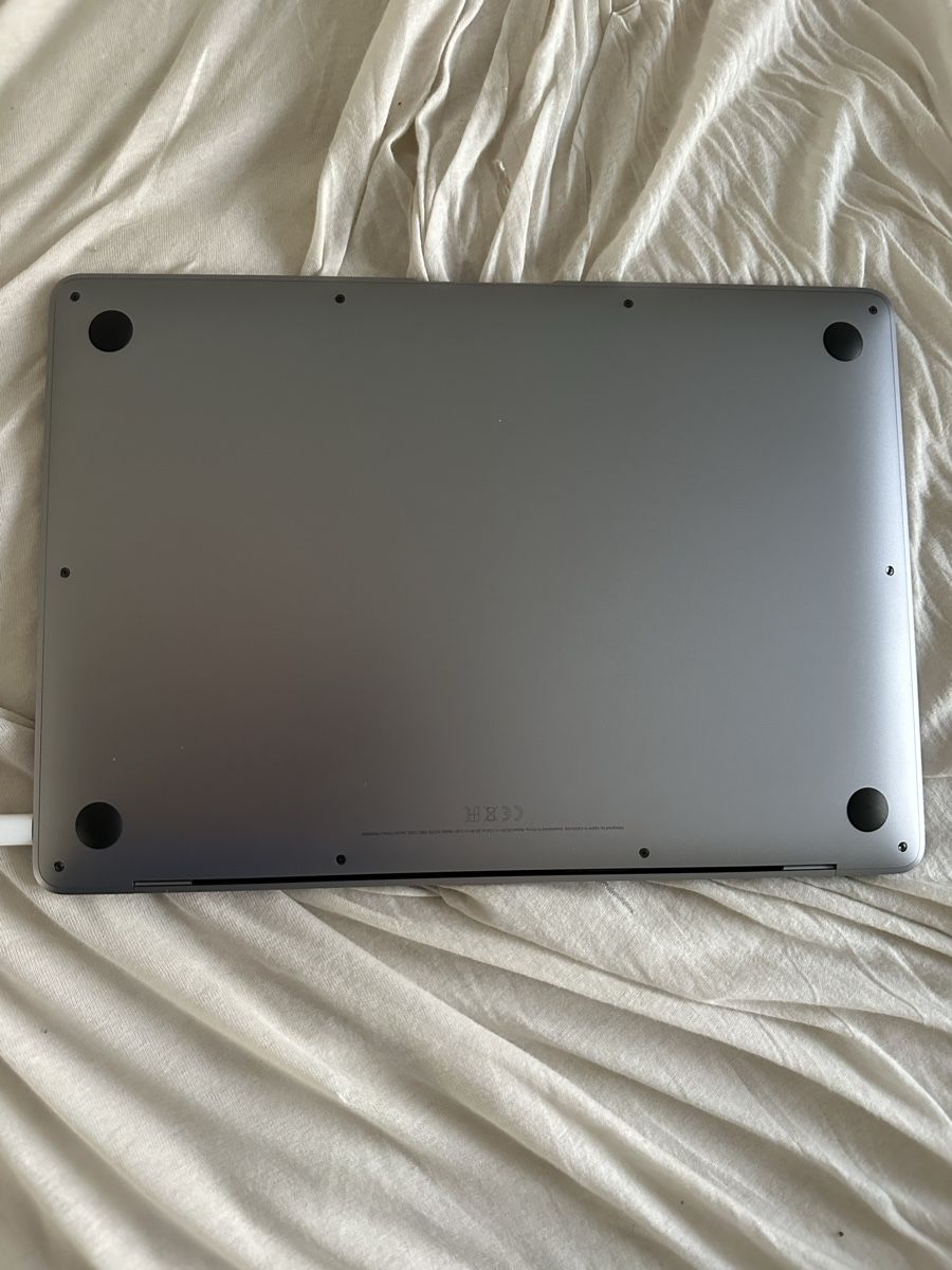 Apple Notebooks: MacBook Air 13-inch – Neu (gemäss Beschreibung) aus Schliern b. Köniz von  2