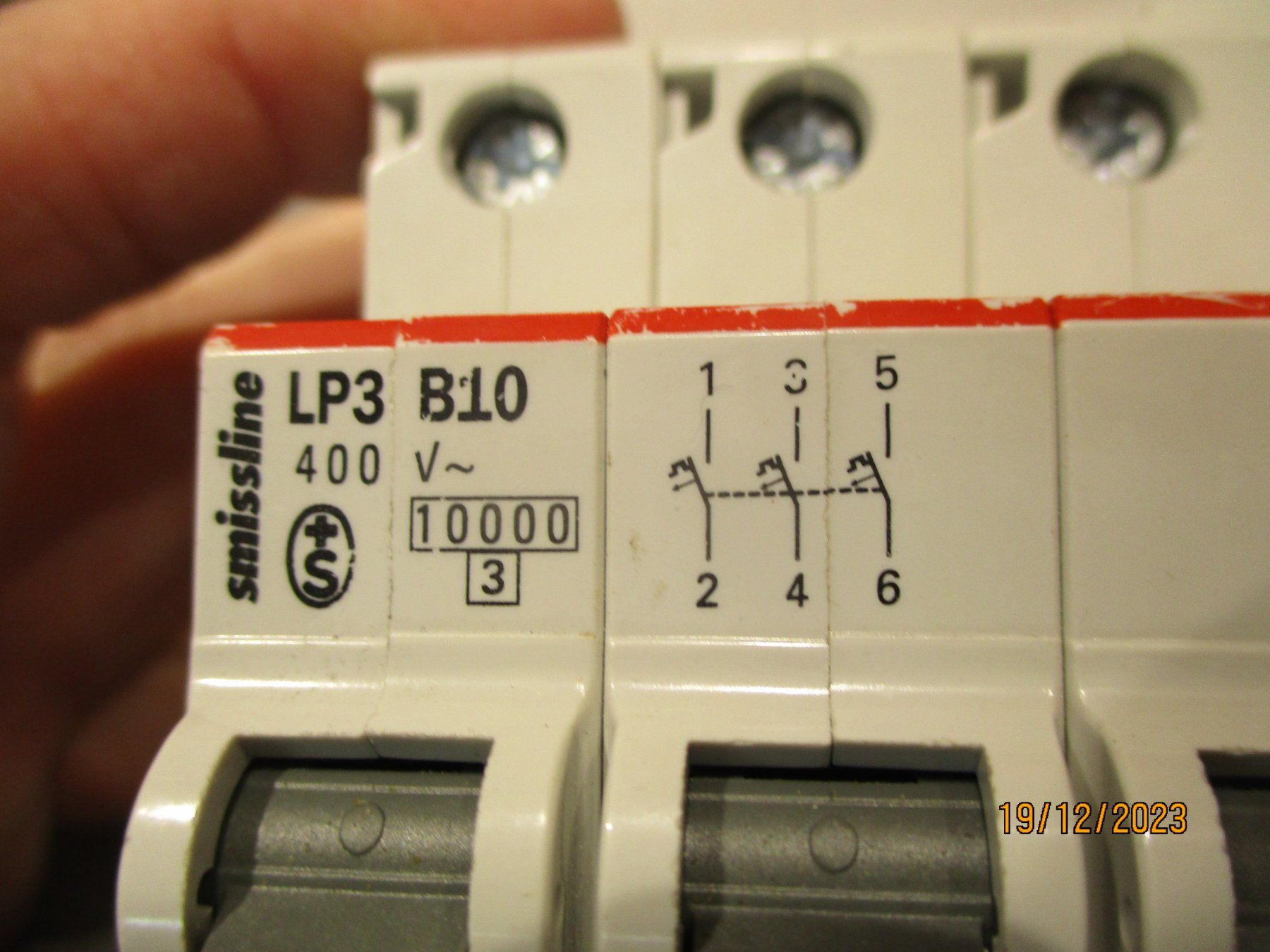 ABB Stromzufuhr: ABB LP3 B10 – Gebraucht aus Langnau i. E. von Superseven69 1