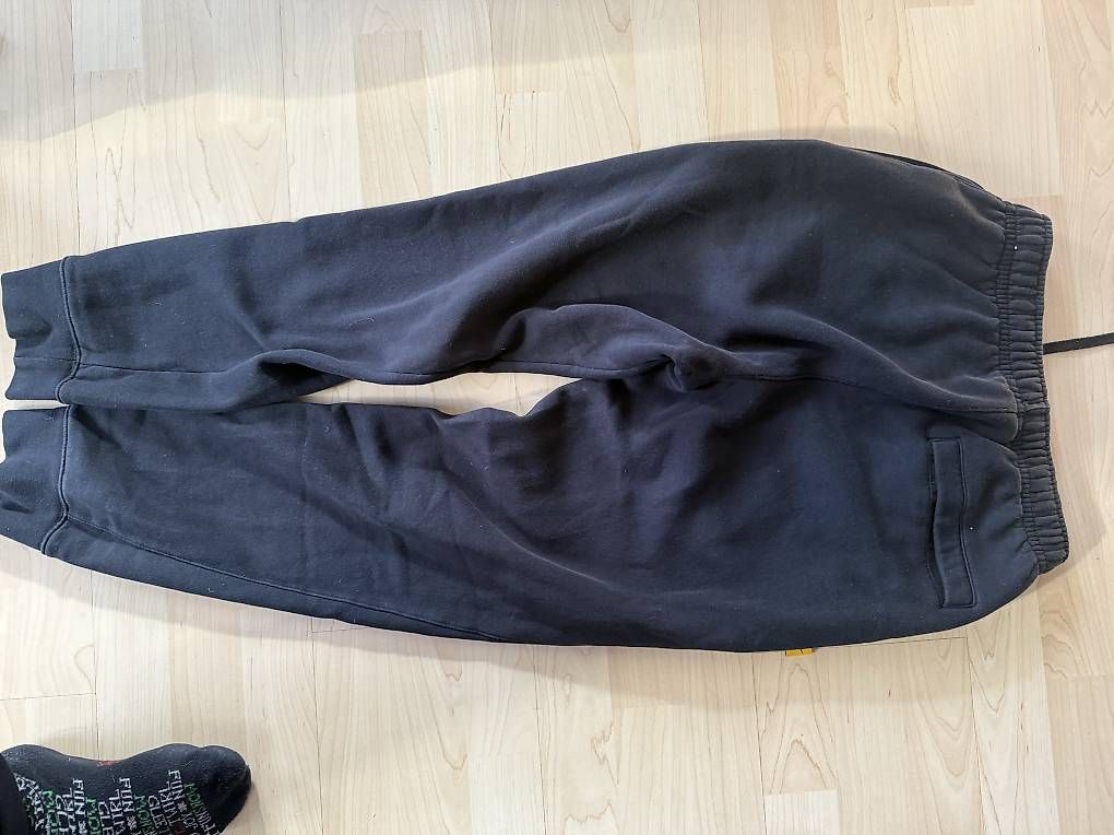 Pantaloni: Lakers Trainerhose – Usato da Bonaduz venduto da aye_qh6g 1