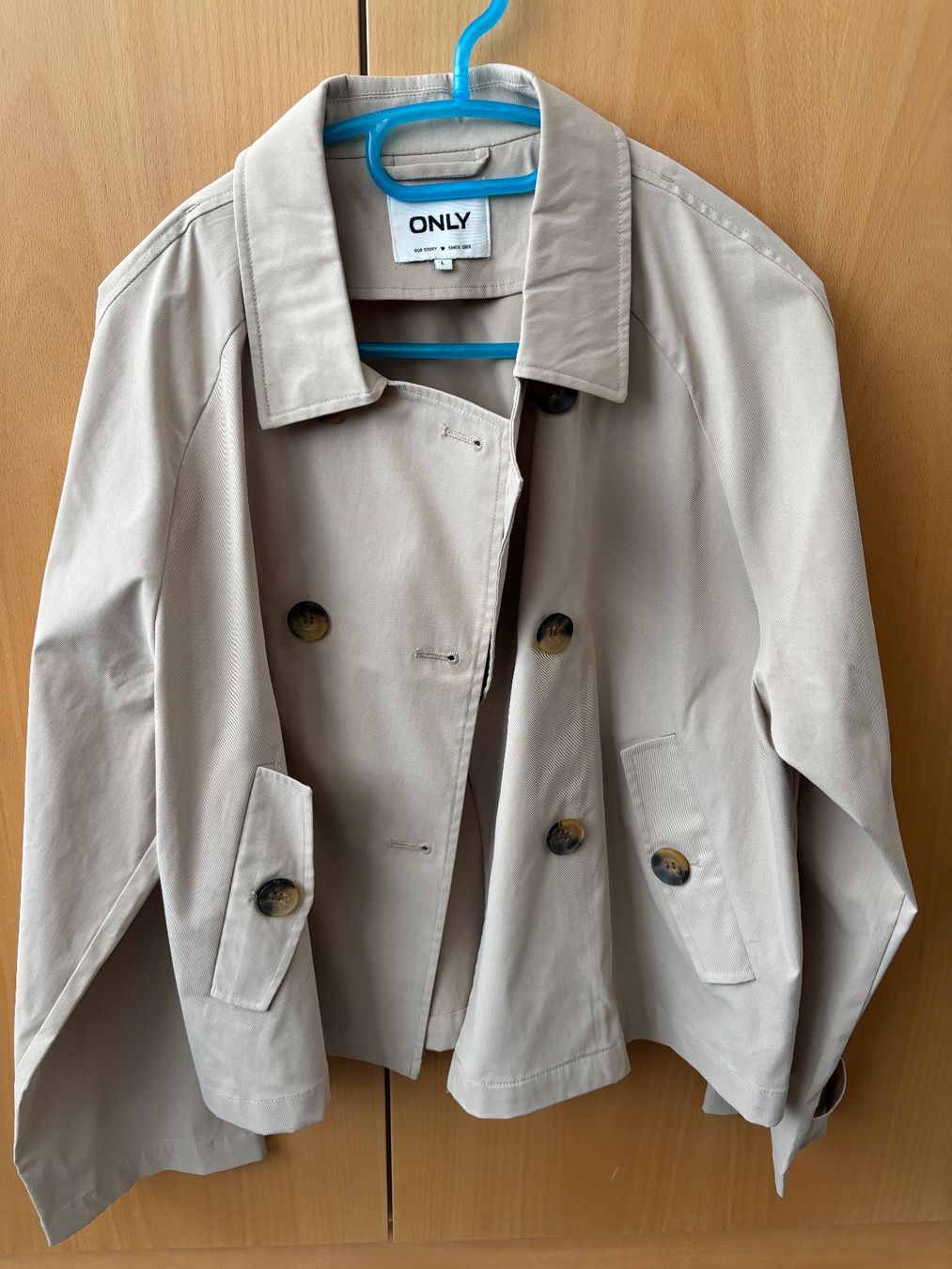 Only Vestes: Trendige kurze Jacke von Only, Gr. L – D'occasion à Glis par Lisal