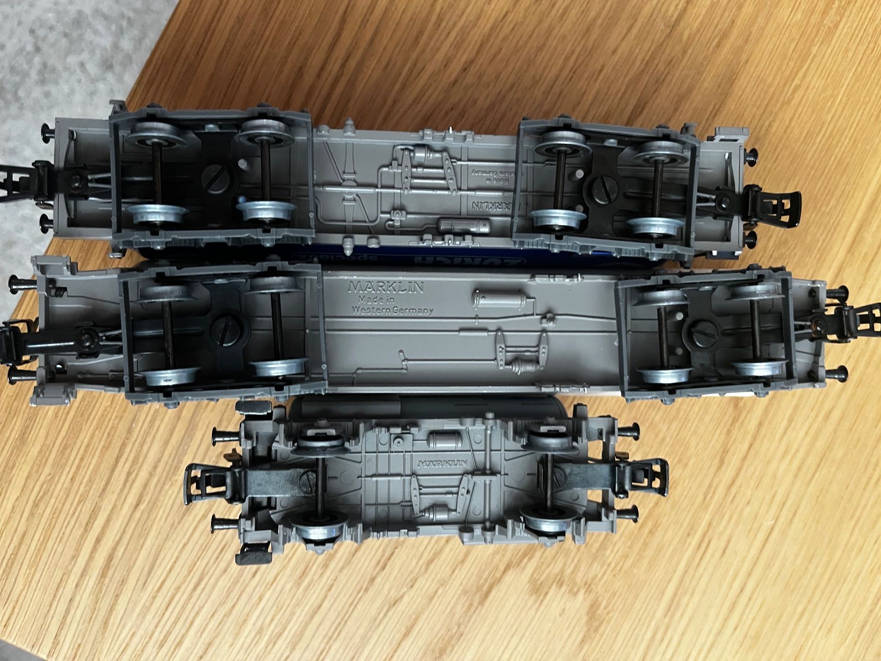 Märklin Modellini di ferrovie: Marklin ETRA 4787 SBB Kesselwagen-Set – Usato da Mollis venduto da zurichakos 6