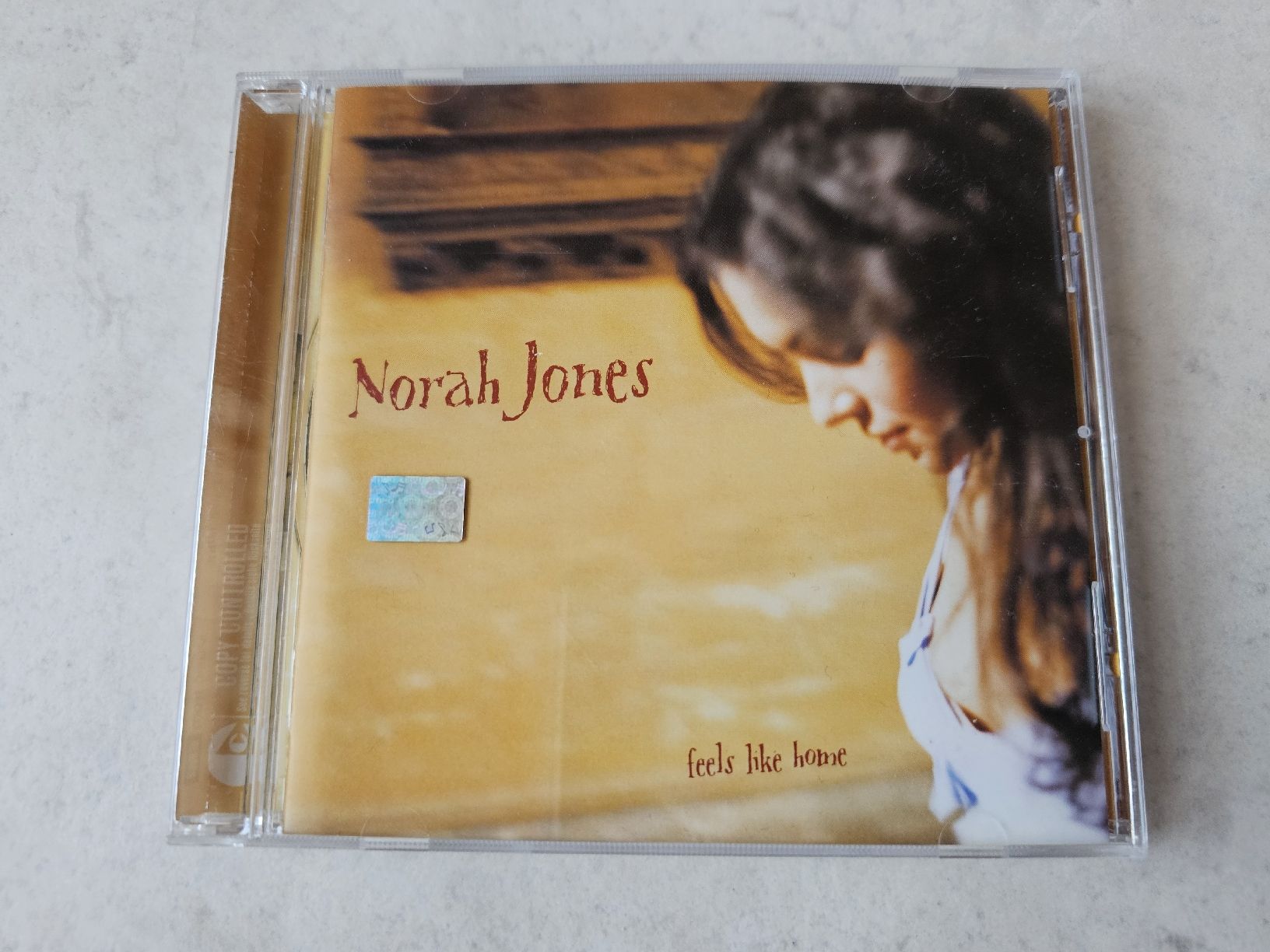 CDs: Norah Jones  -  Feels Like Home – Gebraucht aus Schneisingen von backstore24