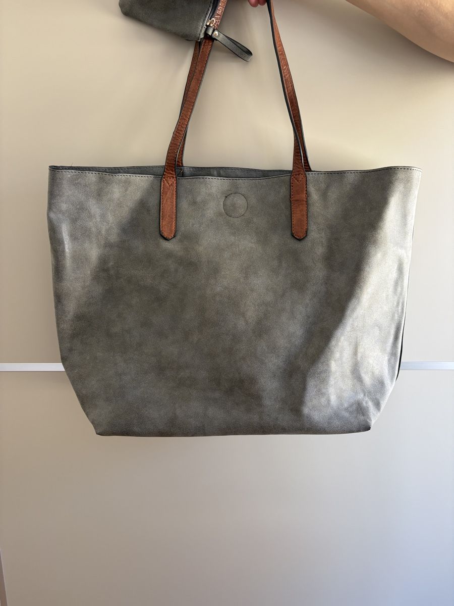 Taschen für Damen: Italian Bag Grey Leather with Pouch – Neu und originalverpackt aus Zürich von oktawia.kata 1