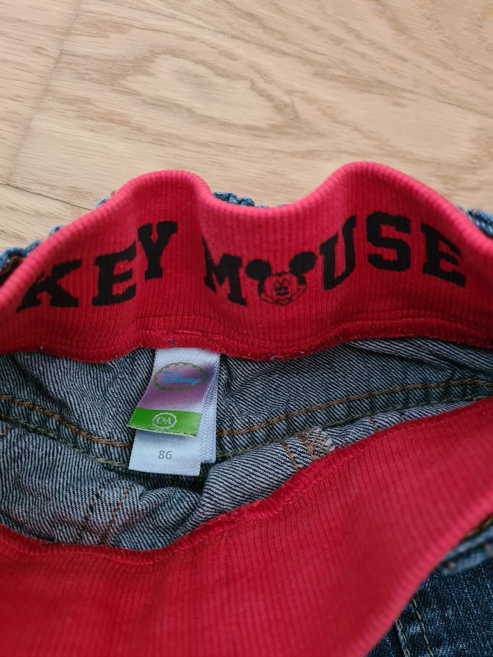 C&A Pantalons: Jeans Kinder Grösse 86 Mickey Mouse  – D'occasion à Horw par Mirii91 3