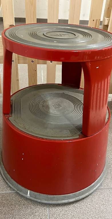 Tabourets: Rollhocker WEDO „Elefantenfuss" Rot – D'occasion à Urdorf par Resumasa 2