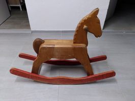 Antikes Schaukelpferd aus Holz