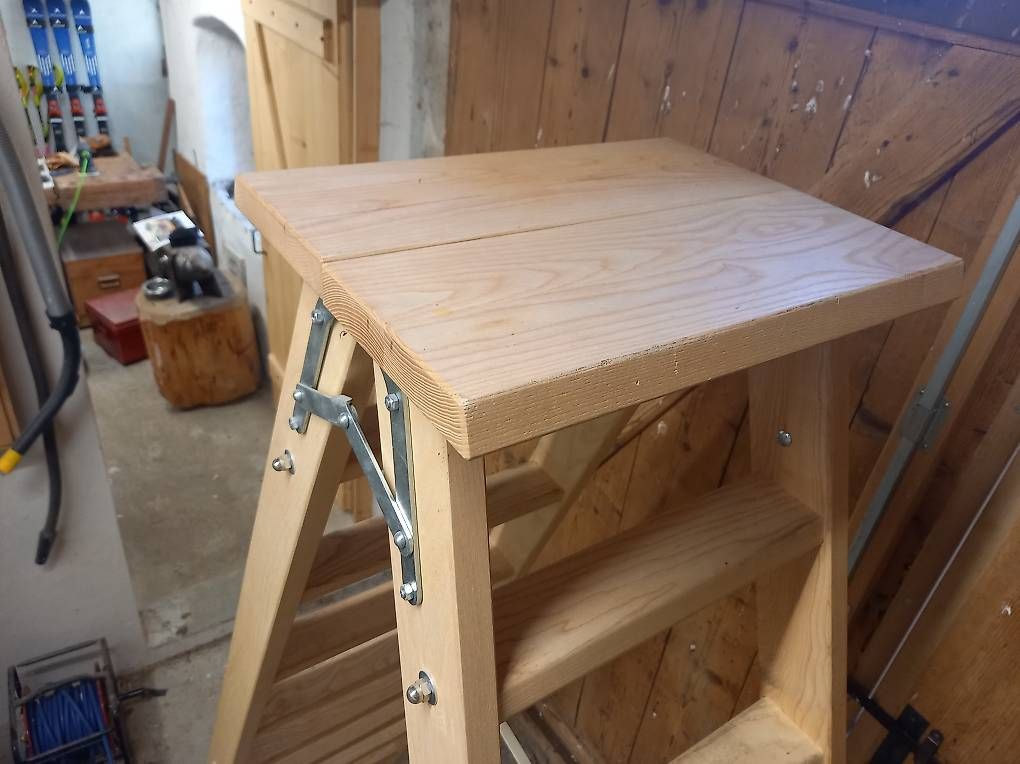 Scale: Grand escabeau double (échelle) – Usato da Puplinge venduto da Sachasacha 1