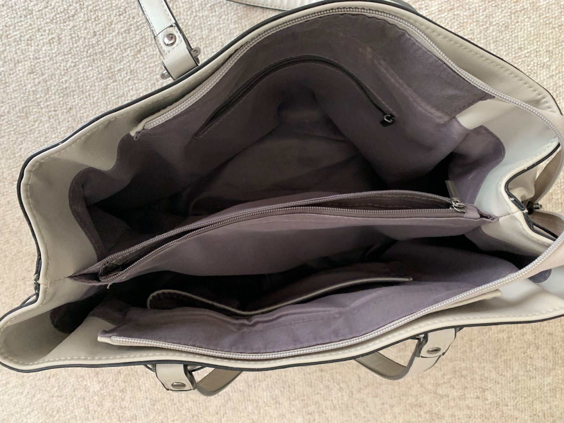 Sacs femmes: Tasche hellbeige Damen – D'occasion à Reinach AG par dipsy2002 1