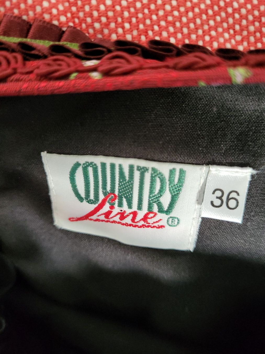 Vestiti: Dirndl mit schwarzer Bluse Gr. 36 – Usato da St.Gallen venduto da Einstein87 8
