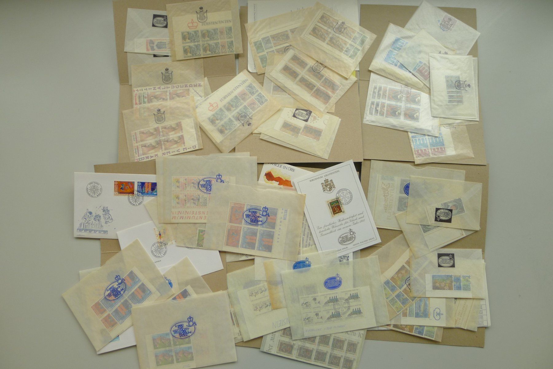 Tutti i francobolli: 1973-1995, LIECHTENSTEIN, günstiger Posten. Postwert 4500.- – Usato da Sursee venduto da Luzernerraute 3