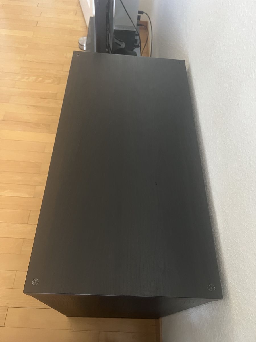 Ikea Étagères: IKEA Kallax 4x4 with doors – D'occasion à Zug par anj_6wf5 1
