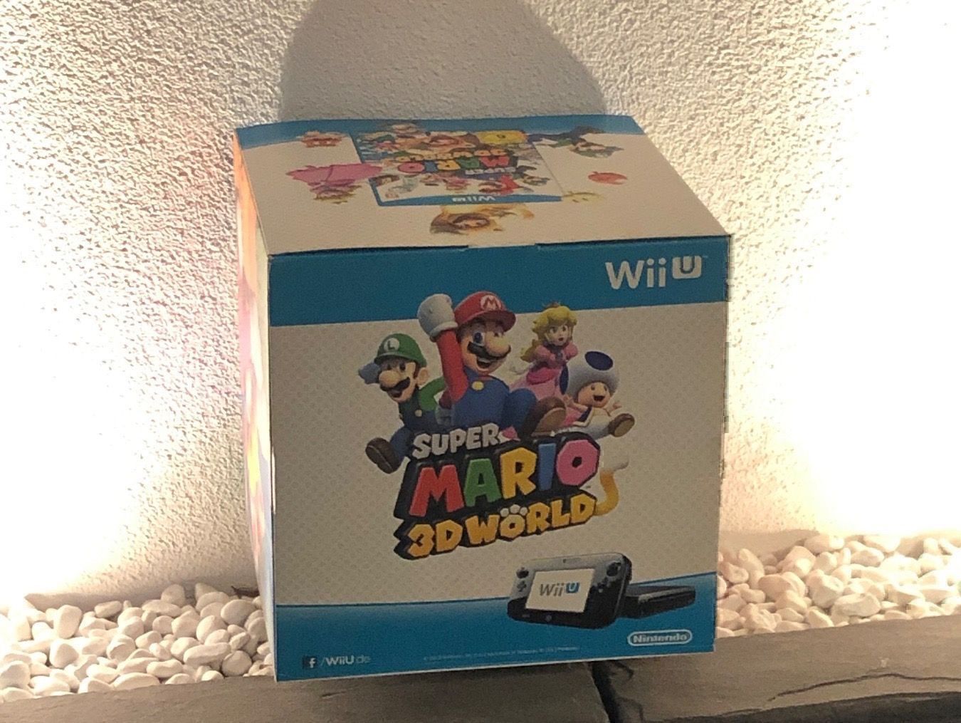 Giochi: Super Mario 3D Wörld Aufsteller – Usato da Kestenholz venduto da Matti_10