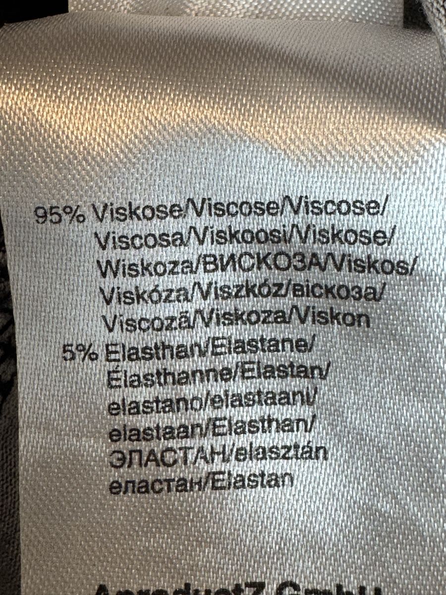 Lots de vêtements: 4 Damen Sommerkleider 44 verschiedene Muster – D'occasion à Galmiz par ranunkel25 3