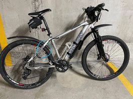 CANYON Speedio Mounting  Bike
