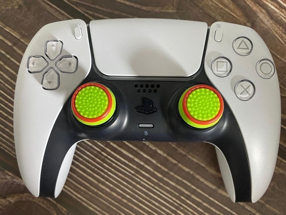 Controller: PS5 Controller Grips / Noppen (Grün/Rot) – Nuovo (secondo la descrizione) da Niederwil SO venduto da BlueSonic