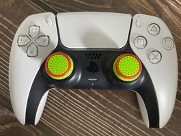 PS5 Controller Grips / Noppen (Grün/Rot)