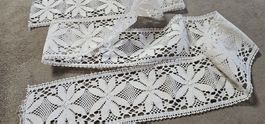 Spitzenband Weiss Blumenmuster 180 cm x 10.5 cm