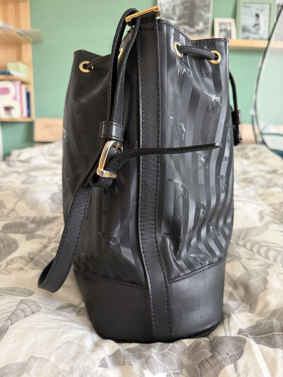 Maison Mollerus Taschen: Maison Mollerus Beuteltasche Niesen – Gebraucht aus Münsingen von Lop. 3