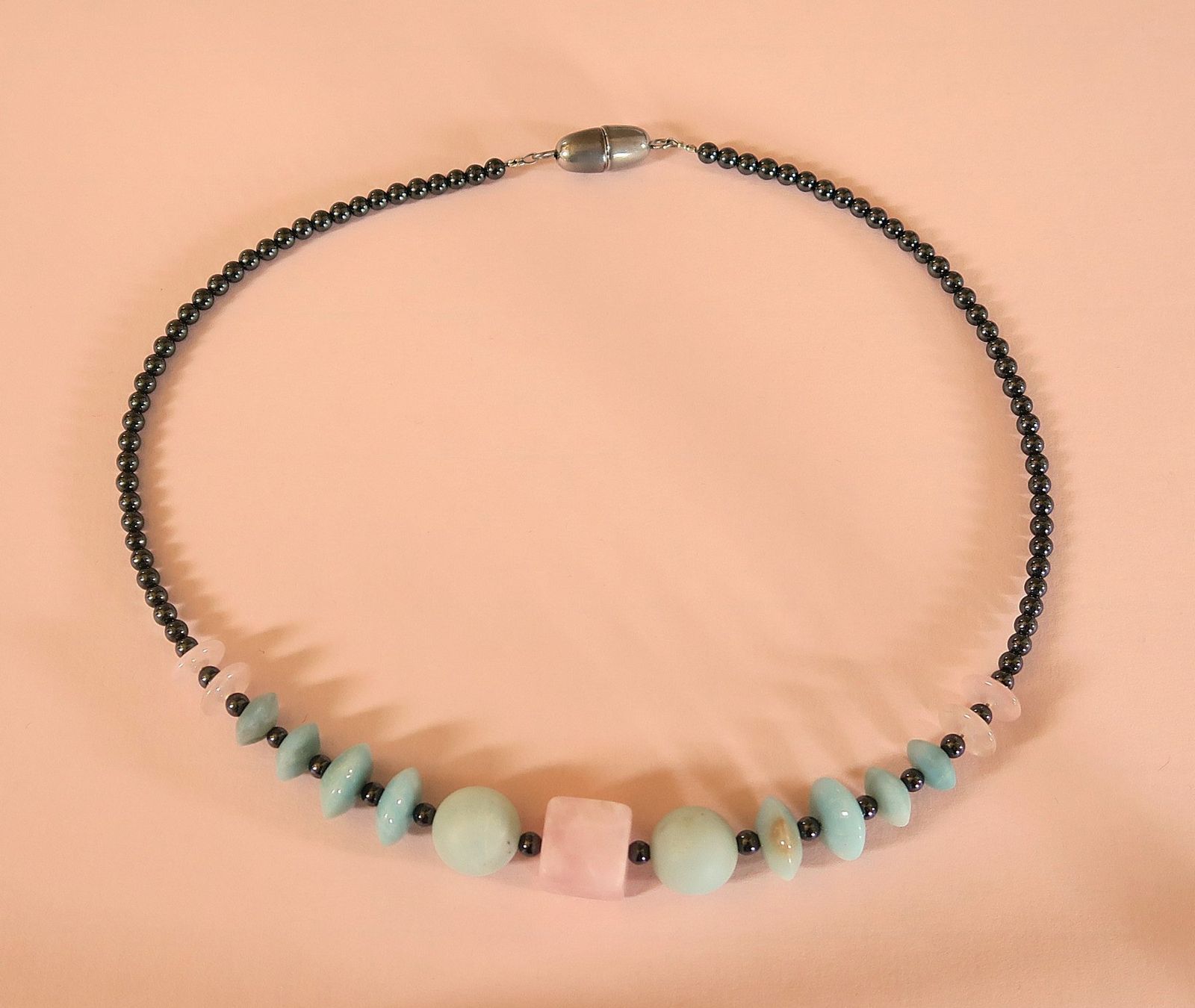 Catenine: Amazonit-, Hämatit-, Rosenquarz Perlenkette – Usato da Brittnau venduto da marlenestone 5