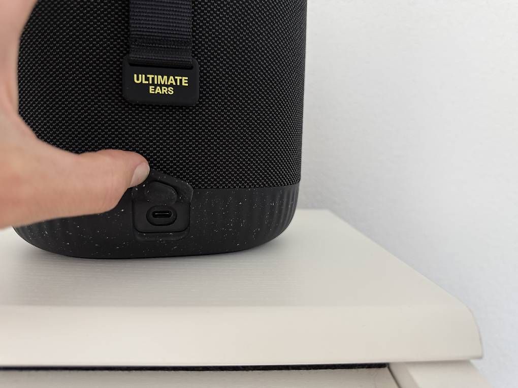 Ultimate Ears Casse acustiche: UE Epicboom Bluetooth Lautsprecher Charcoal black – Usato da Lüterkofen venduto da GiCa_ 2