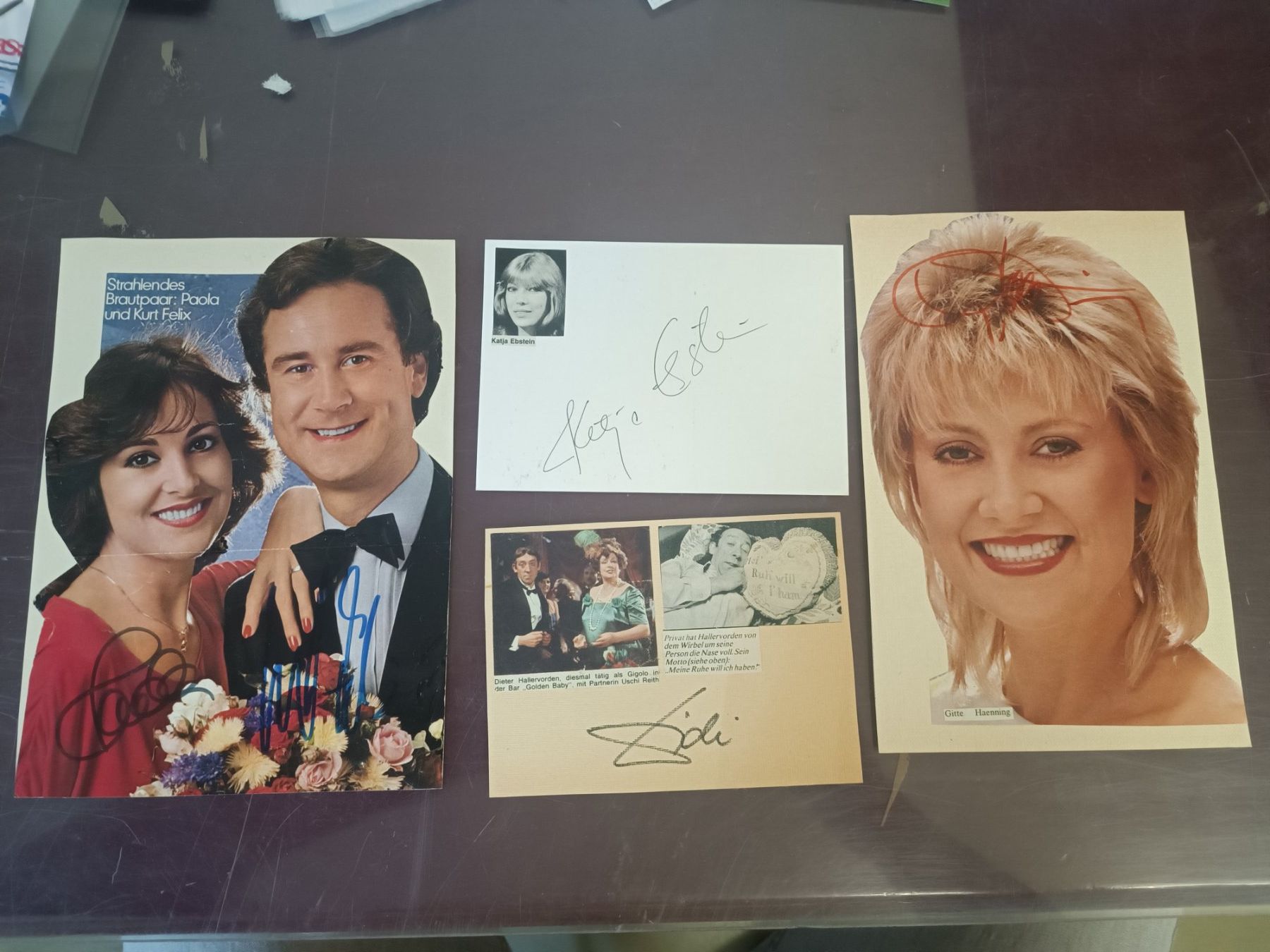 Autografi: Show Set - 4x handsigniert - 80er Jahre – Usato da Menziken venduto da Artographs