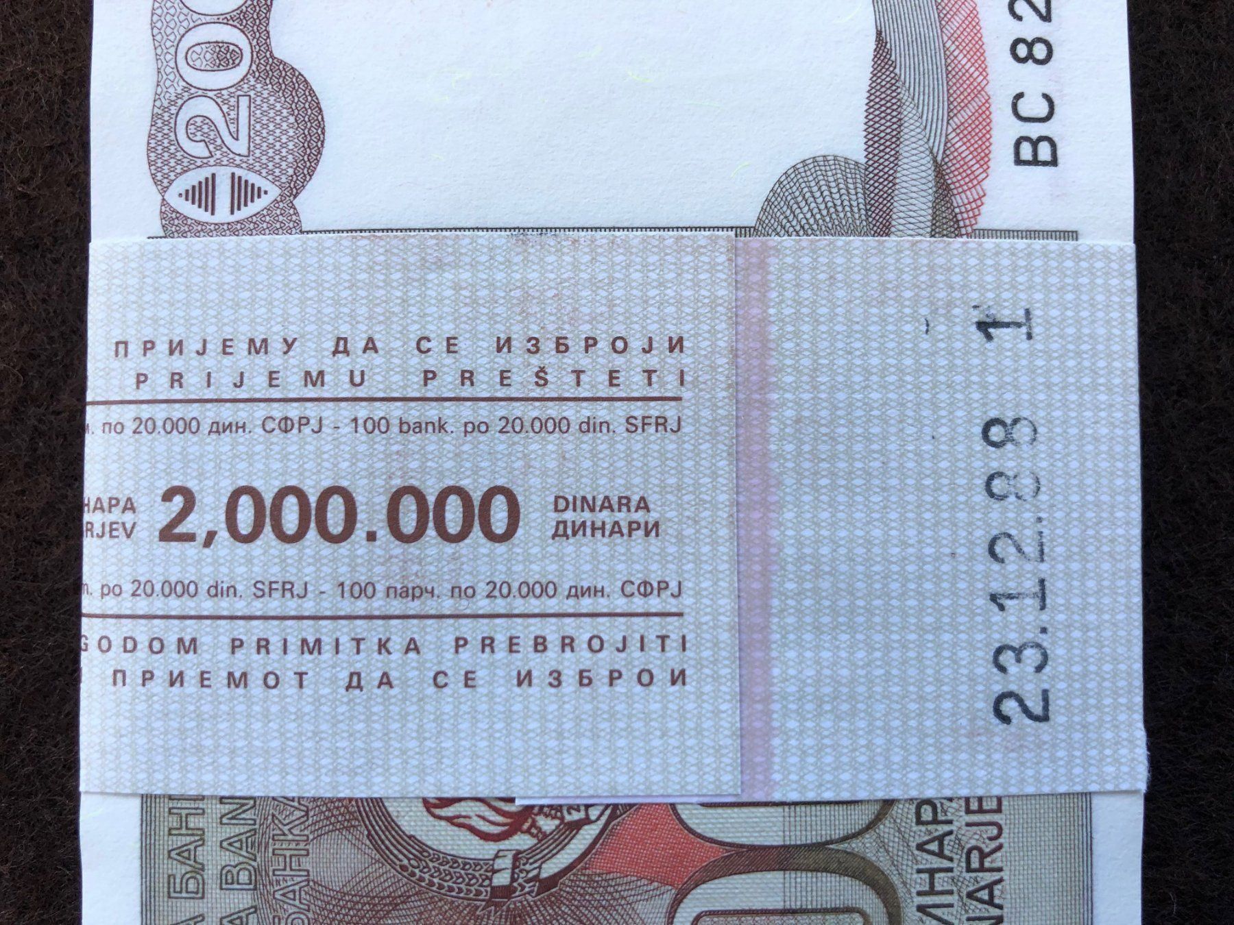 Banconote: ***RAR - Belgrad 1987 - Bündel Dinar UNC – Nuovo (secondo la descrizione) da Pfäffikon SZ venduto da Sieben77 3