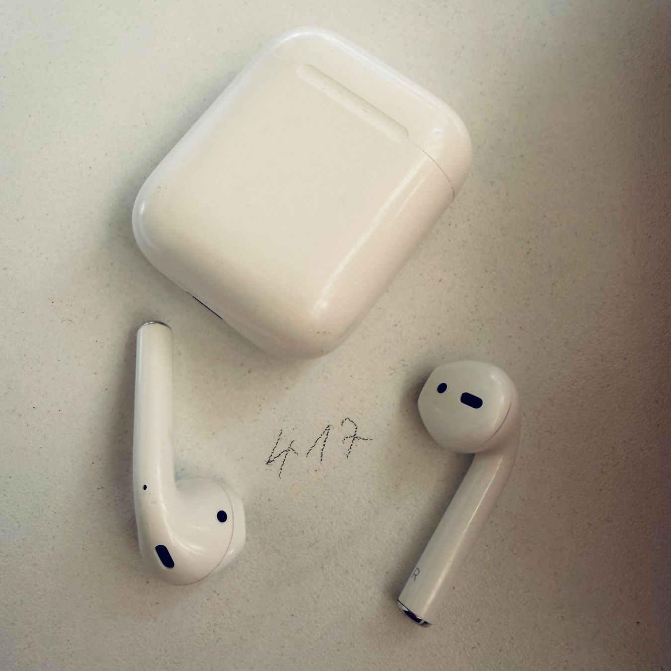 Apple Casques audio: Original Apple AirPods 2 Gen. Wireless Kopfhörer & Case – D'occasion à Basel par MY.AIRPODS.SHOP 4