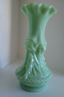 alte OPALINVASE  Grösse  21 cm