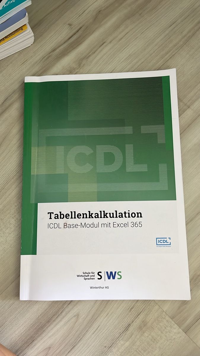 Libri: Tabellenkalkulation ICDL Base-Modul mit Excel 365 – Usato da Neftenbach venduto da anisha_capone