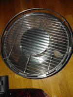 Kleiner Lotus grill mit gebrauchsspuren
