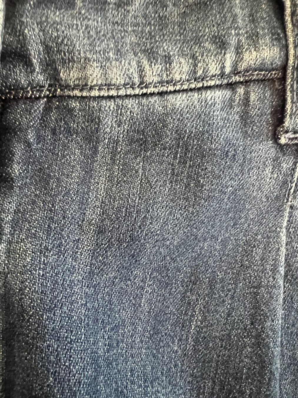 Chanel Jeans: Chanel large jeans, size 34 – Gebraucht aus Arzier Le Muids von oma_w5bq 7