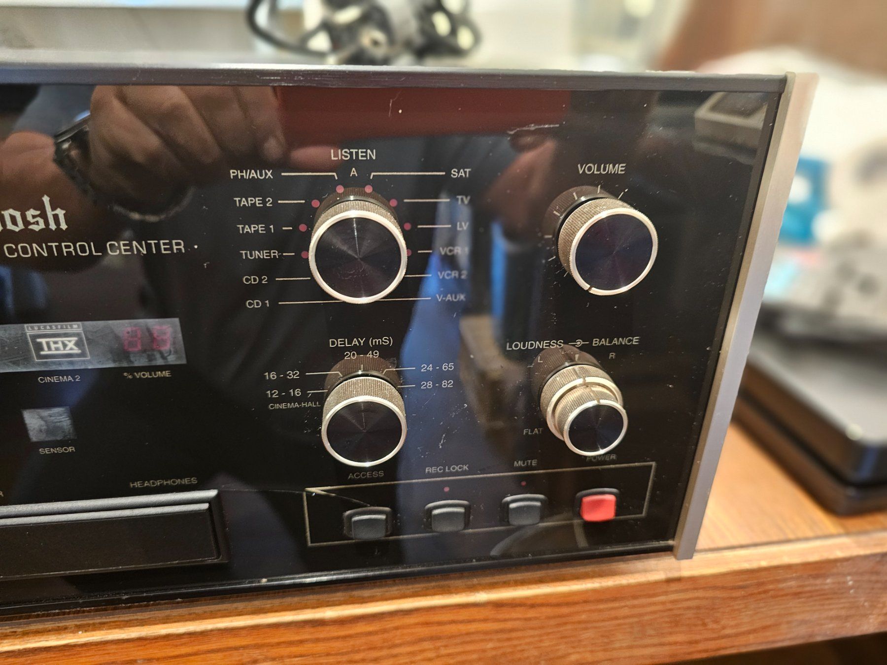 McIntosh Amplificatori: McIntosh C39 TOP Preamplificatore / AV – Usato da Monte Carasso venduto da giave 2