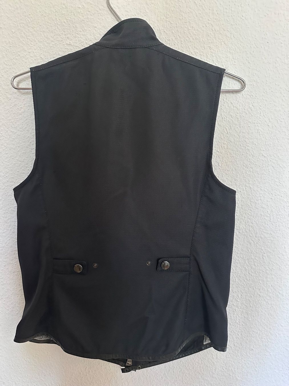 Prada Gilet & Giacche senza maniche: Prada Gilet – Usato da Zürich venduto da julia_le 1