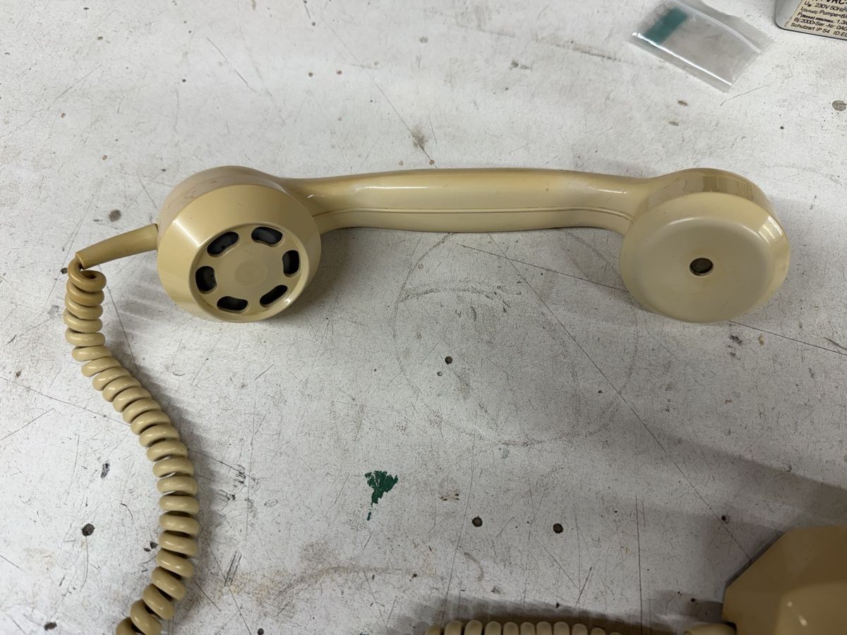 Tutte le decorazioni: altes Telefon – Usato da Grosswangen venduto da winkelfeld 2