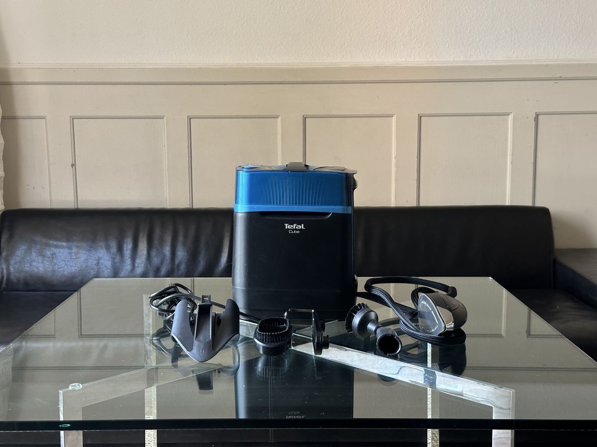 Tefal Bügeleisen: Tefal Cube Iron – Gebraucht aus Zürich von lud_pn86