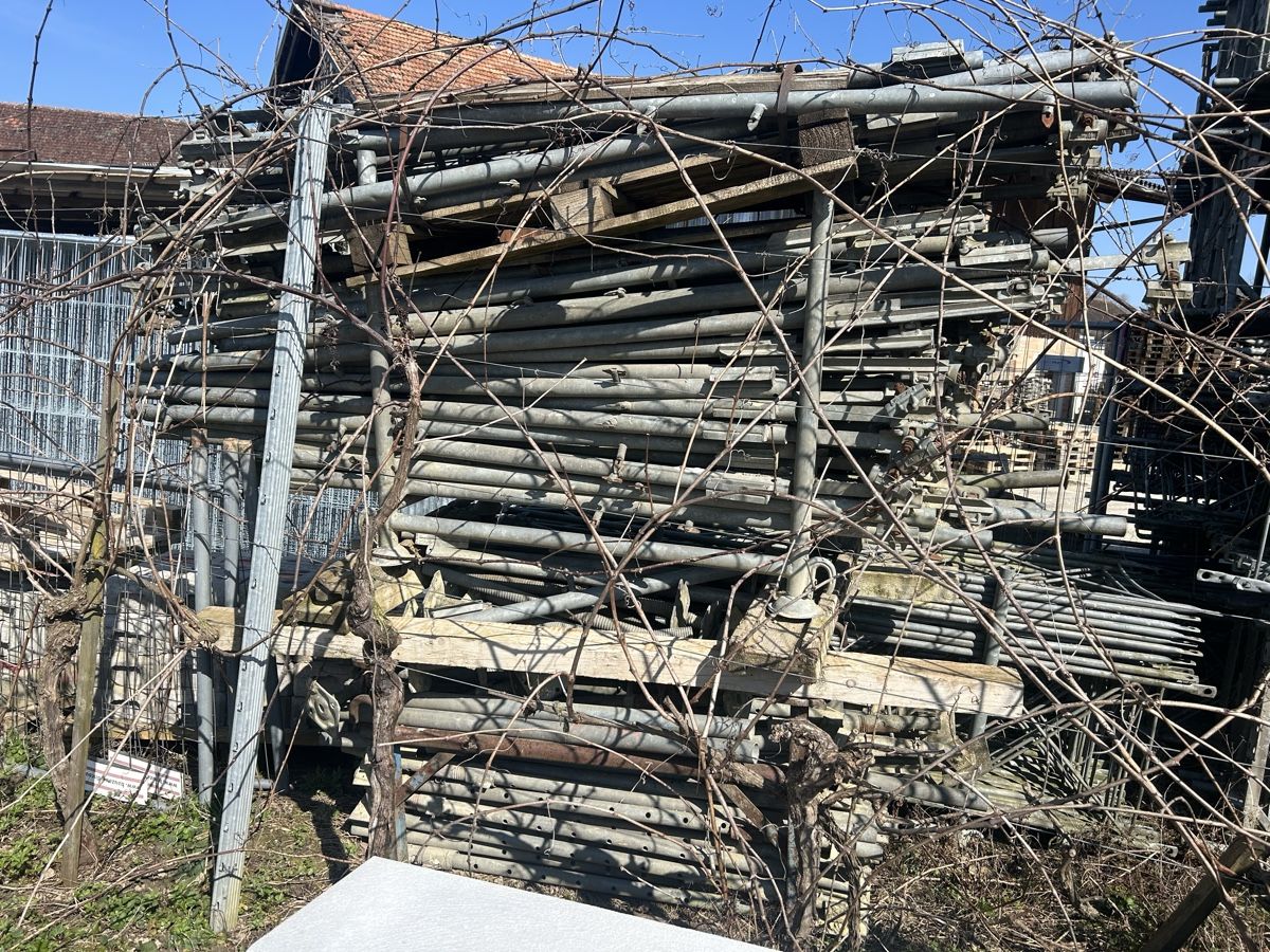 Ponteggi: Gerüst Wiedeker – Usato da Giebenach venduto da florko01 3