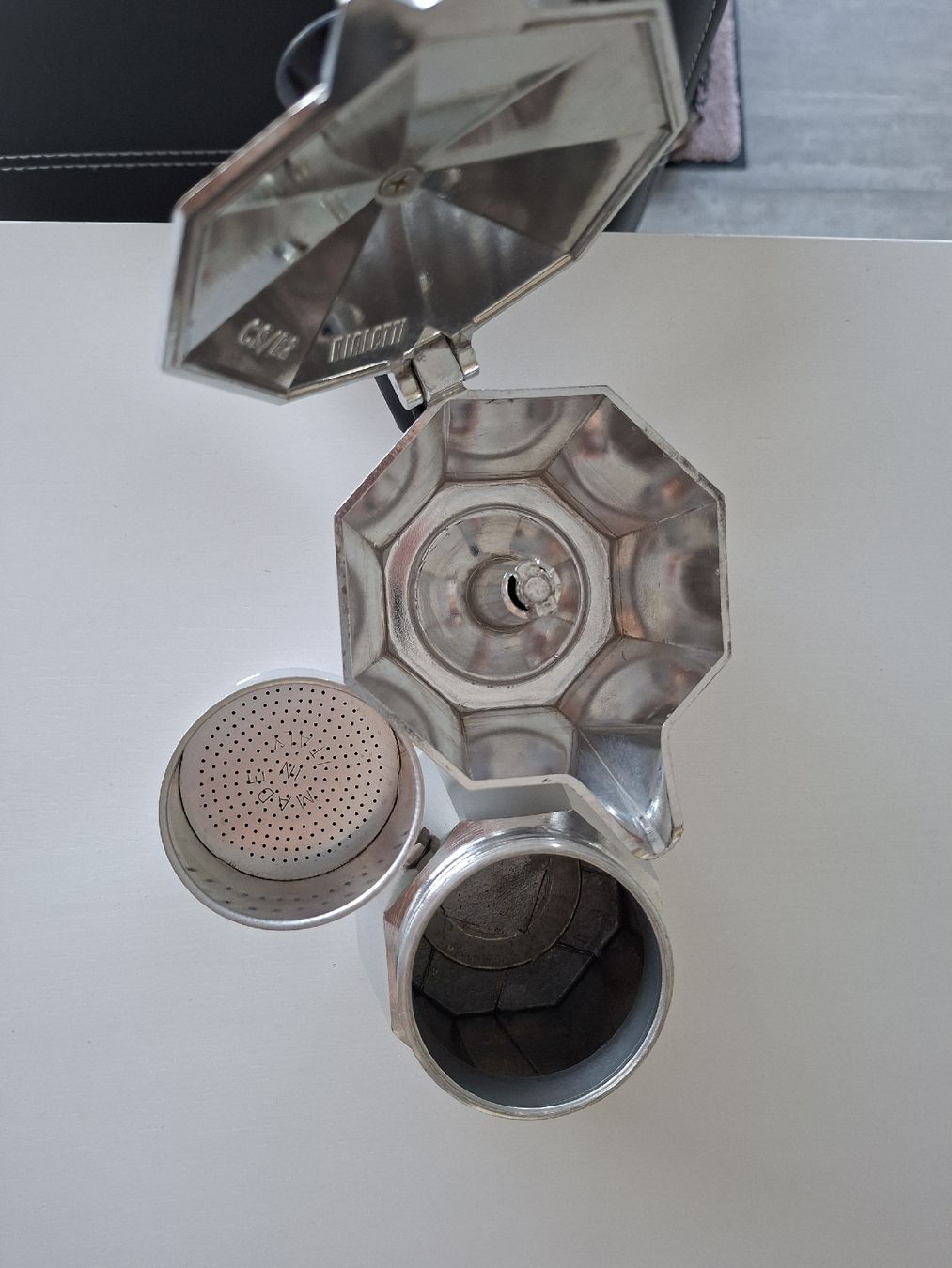 Bialetti Macchine per caffè & Macchine per espresso: Moka Express Bialetti – Usato da Gelterkinden venduto da kar_6bjd 2