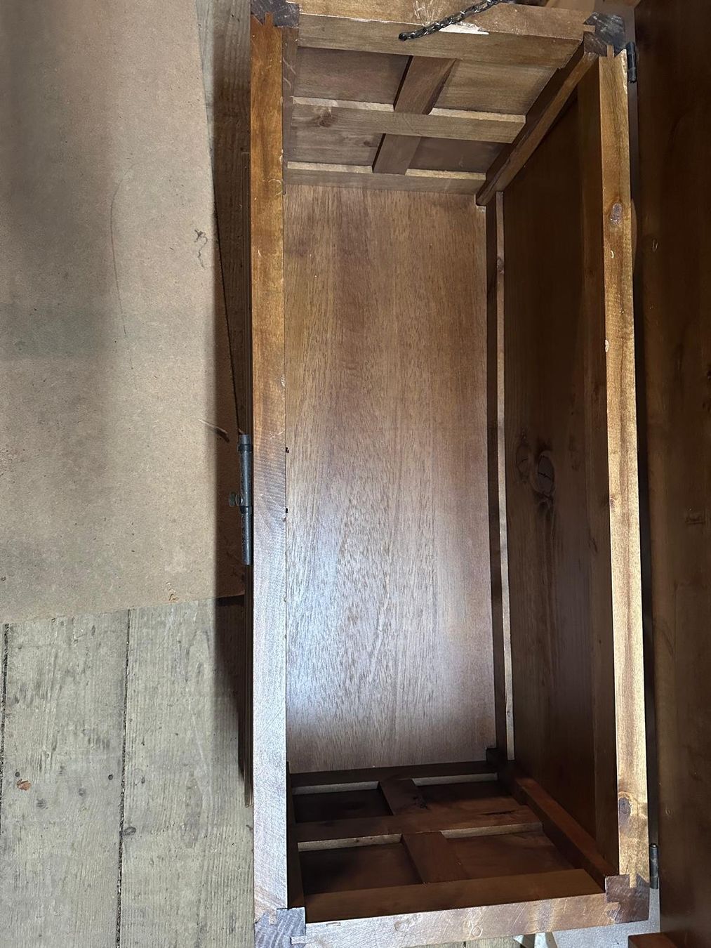 Cassapanche: Spanische Holztruhe – Usato da Wegenstetten venduto da Aanfr 2