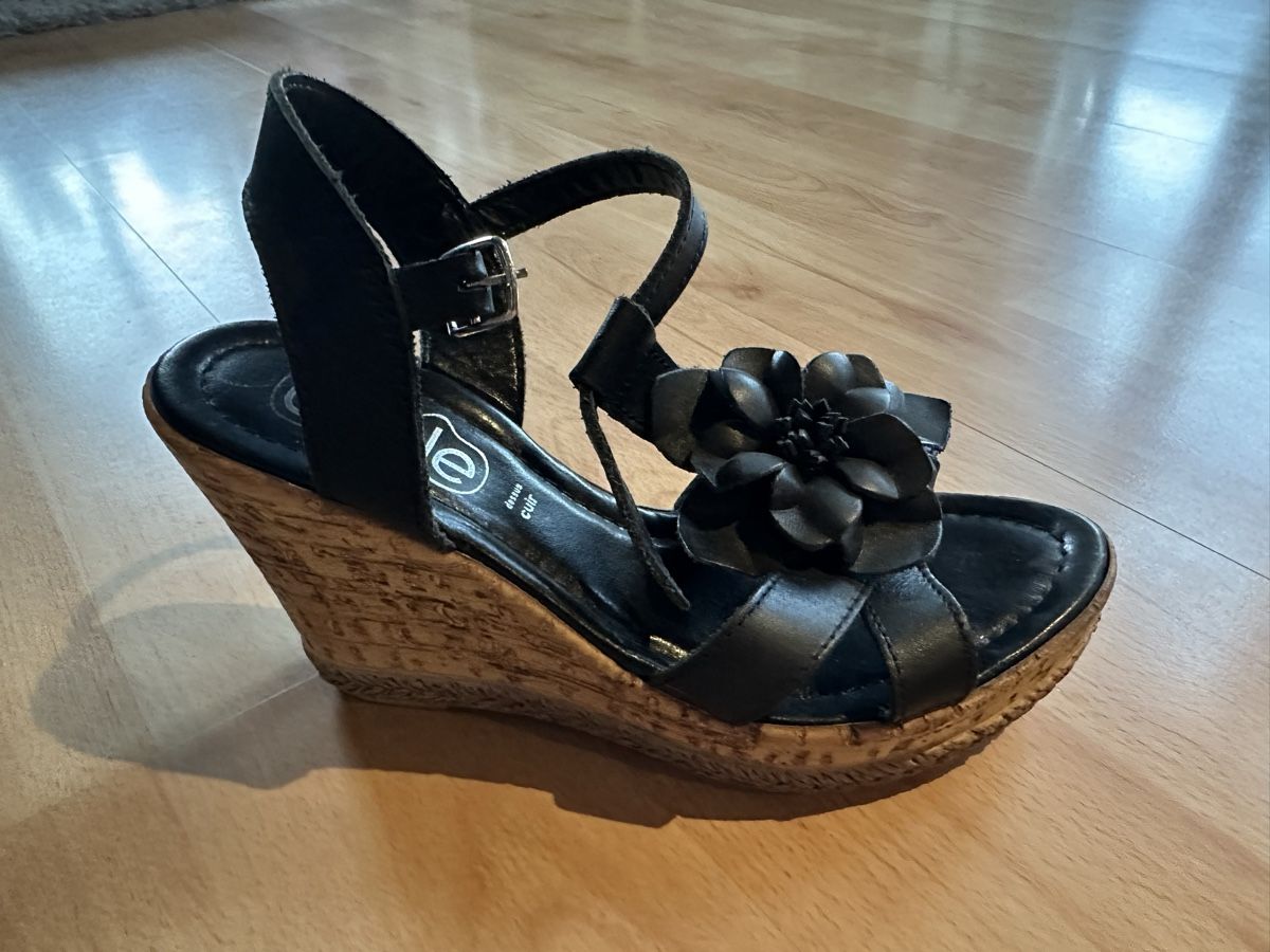Damenschuhe: Sommerschuhe Keil – Gebraucht aus Windlach von Joice14 3