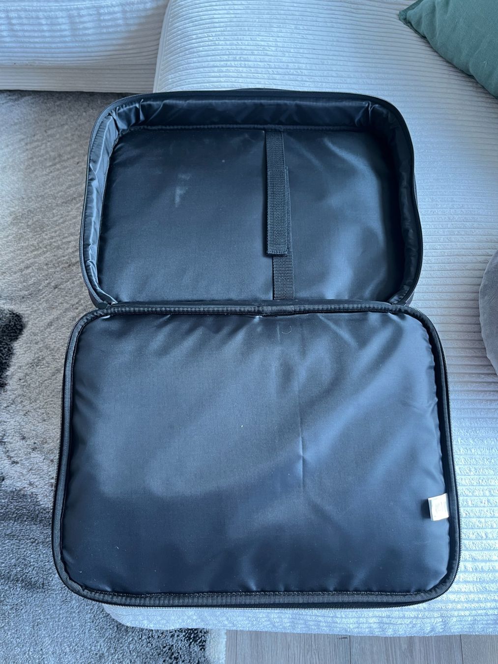 Borse: Sacoche noire Case Logic pour ordinateur portable CASE LOGIC – Nuovo (secondo la descrizione) da Seiry venduto da vanille08 1