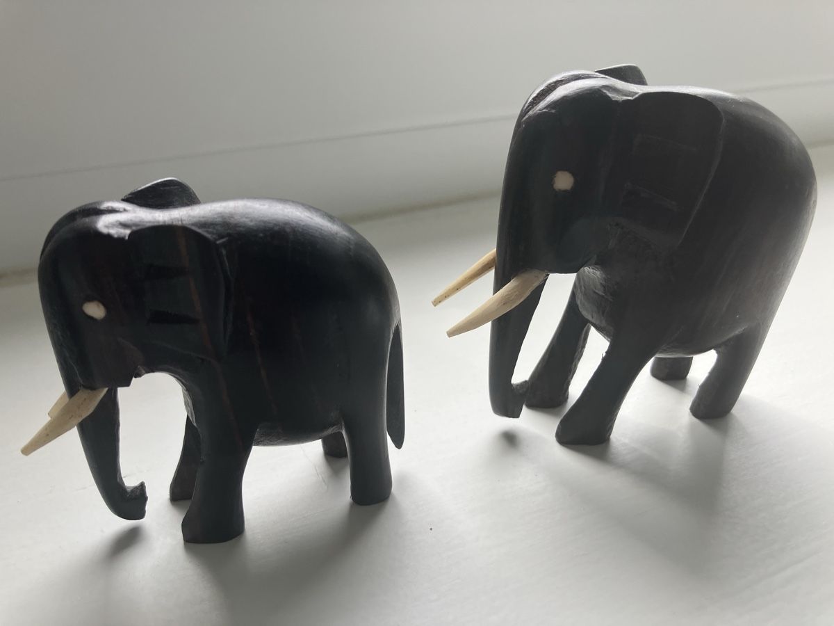 Figuren: Elefanten Ebenholz – Gebraucht aus Neerach von FarbenundLacke 2