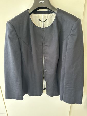 Dunkelblauer Hugo Boss Blazer, Grösse 38, Top Zustand!