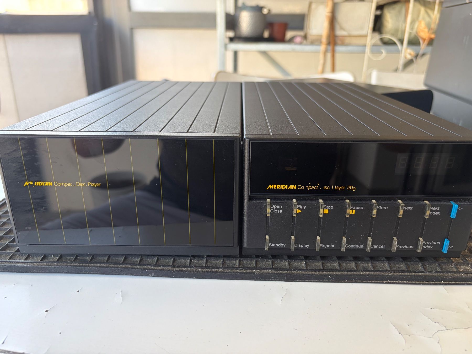 Lettore multimediale & Streamer: Meridian 200 CD Player (Transport only) – Usato da Stäfa venduto da Dowser