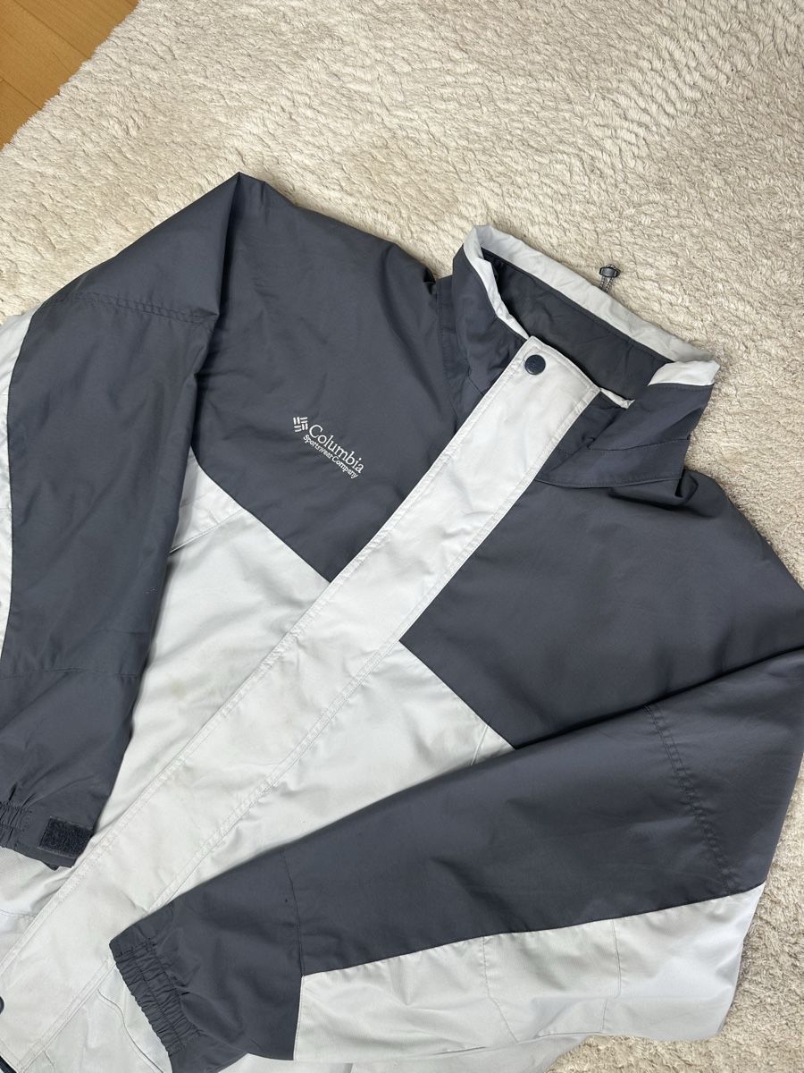 Columbia Giacche: Veste Columbia blouson Imperméable gris clair - Taille XL – Usato da Neuchâtel venduto da aliceguins 1