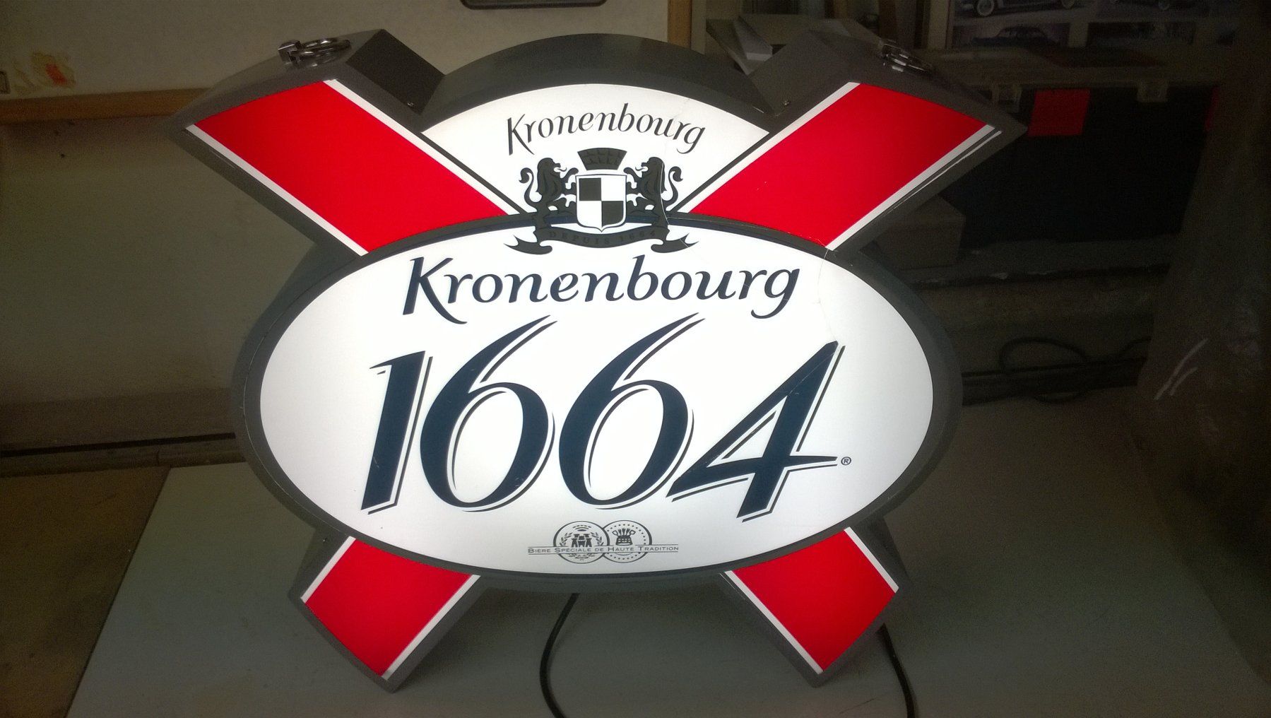 Lampes: Kronenbourg 1664 Leuchtreklame – D'occasion à Mollis par Cadillac58 1
